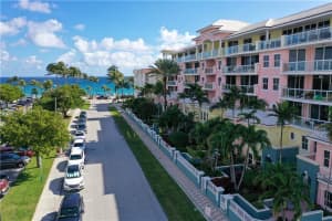 2051 SE 3rd St, Deerfield Beach, FL 33441, Sold 02/07/22