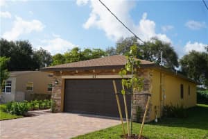 2331 Raleigh St, Hollywood, FL 33020, Sold 05/17/22