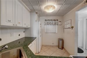 608 SW Natura Blvd, Deerfield Beach, FL 33441, Sold 02/14/22