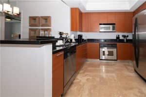 350 SE 2nd St, Fort Lauderdale, FL 33301, Sold 01/26/22