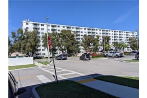 1251 NE 108th St, Miami, FL 33161, Sold 04/14/22
