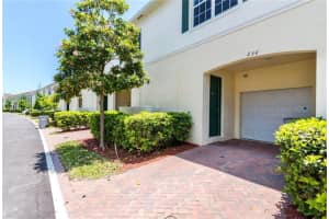 256 SW 7th Ct, Pompano Beach, FL 33060, Sold 02/08/22