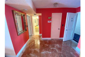 1 Las Olas Cir, Fort Lauderdale, FL 33316, Sold 02/10/22