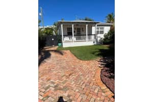 735 Newark St, West Palm Beach, FL 33401, Sold 01/28/22