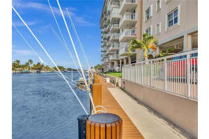 1050 Hillsboro Mile #907w, Hillsboro Beach, FL 33062, Sold 02/22/22