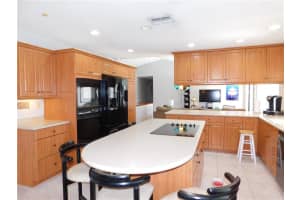 11020 NW 8th Ct, Coral Springs, FL 33071, Sold 01/31/22