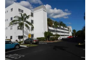 604 NE 2nd St, Dania Beach, FL 33004, Sold 06/03/22