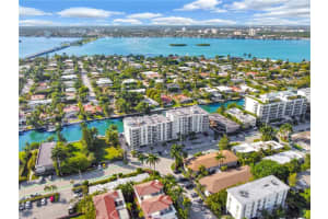 9800 W Bay Harbor Dr, Bay Harbor Islands, FL 33154, Sold 04/12/22