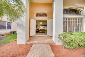 326 SW 185th Terrace, Pembroke Pines, FL 33029, Sold 04/06/22