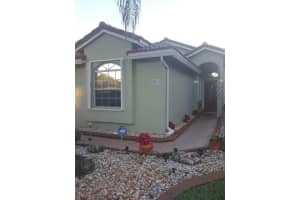 299 NW 107th Ave, Pembroke Pines, FL 33026, Sold 02/28/22