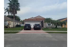 220 SW 192nd Terrace, Pembroke Pines, FL 33029, Sold 02/15/22