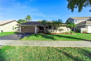 5622 SW 88th Terrace, Cooper City, FL 33328, Sold 02/04/22