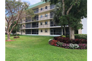 810 SE 7th St, Deerfield Beach, FL 33441, Sold 02/21/22