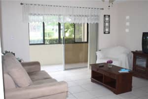 2705 S Oakland Forest Dr, Oakland Park, FL 33309, Sold 09/02/22