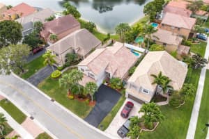 7685 NW 62nd Way, Parkland, FL 33067, Sold 02/15/22