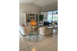 10327 NW 50th St, Coral Springs, FL 33076, Sold 04/11/22