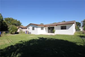 319 SW 32nd Ave, Deerfield Beach, FL 33442, Sold 02/25/22