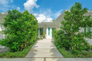 865 W 47th St, Miami Beach, FL 33140, Sold 02/17/22