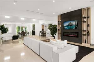 865 W 47th St, Miami Beach, FL 33140, Sold 02/17/22