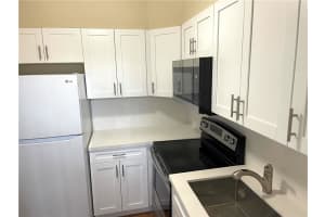 2050 NE 39th St APT S114, Lighthouse Point, FL 33064, Sold 03/04/22