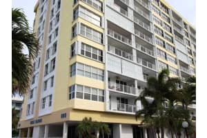 800 SE 20th Ave, Deerfield Beach, FL 33441, Sold 03/29/22