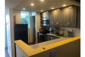 5300 NE 24th Terrace #208c, Fort Lauderdale, FL 33308, Sold 03/30/22