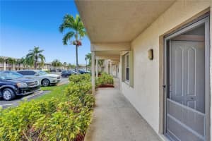 5511 Lakeside Dr, Margate, FL 33063, Sold 04/20/22