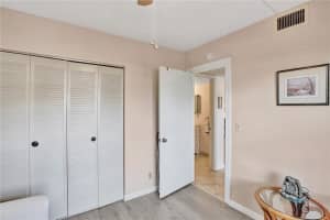 5511 Lakeside Dr, Margate, FL 33063, Sold 04/20/22