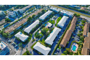 25 SE 13th St APT B2, Boca Raton, FL 33432, Sold 03/24/22