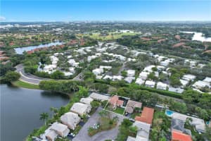 9524 NW 9th Ct, Plantation, FL 33324, Sold 02/15/22