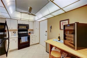 1600 S Ocean Dr #8i, Hollywood, FL 33019, Sold 04/26/22