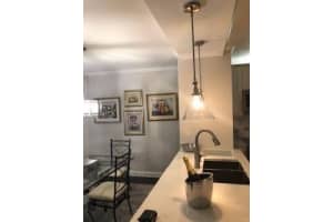 300 NE 14th Ave, Hallandale Beach, FL 33009, Sold 03/24/22