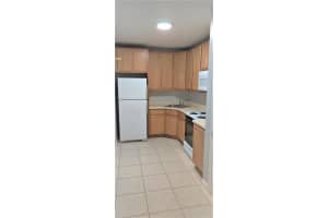 2424 SE 17th St b104, Fort Lauderdale, FL 33316, Sold 03/03/22