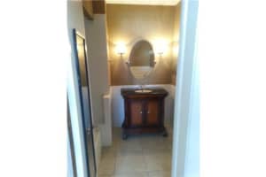 2424 SE 17th St, Fort Lauderdale, FL 33316, Sold 03/03/22