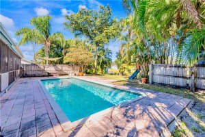 4901 NW 77th Ct, Pompano Beach, FL 33073, Sold 04/04/22