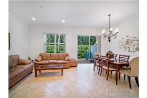 112 W Prive Cir, Delray Beach, FL 33445, Sold 03/18/22