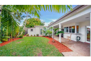 10479 NW 3rd St, Plantation, FL 33324, Sold 03/02/22