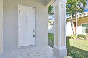 7803 NW 70th Ave, Parkland, FL 33067, Sold 03/09/22