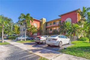 533 NE 3rd Ave, Fort Lauderdale, FL 33301, Sold 03/01/22