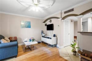 533 NE 3rd Ave, Fort Lauderdale, FL 33301, Sold 03/01/22