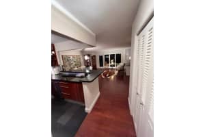 340 Sunset Dr, Fort Lauderdale, FL 33301, Sold 04/06/22