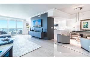 411 N New River Dr E, Fort Lauderdale, FL 33301, Sold 03/22/22