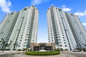 2681 N Flamingo Rd 1805S, Plantation, FL 33323 Sold 05/03/24