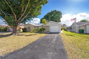 10208 NW 83rd St, Tamarac, FL 33321, Sold 03/25/22