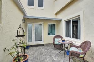 1400 Seabay Rd, Weston, FL 33326, Sold 03/01/22