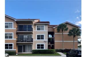 8901 Wiles Rd APT 305, Coral Springs, FL 33067, Sold 02/28/22