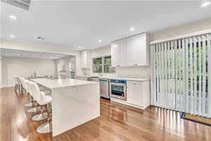 1135 SW 17th St, Boca Raton, FL 33486, Sold 03/07/22