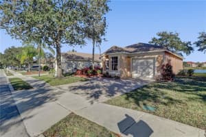 11781 SW 7th St, Pembroke Pines, FL 33025, Sold 02/25/22