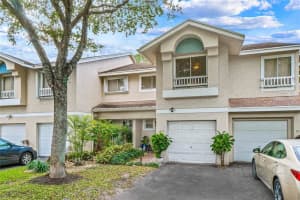 1977 Discovery Cir E, Deerfield Beach, FL 33442, Sold 03/17/22