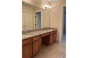 16100 Emerald Estates Dr APT 182, Weston, FL 33331, Sold 04/07/22